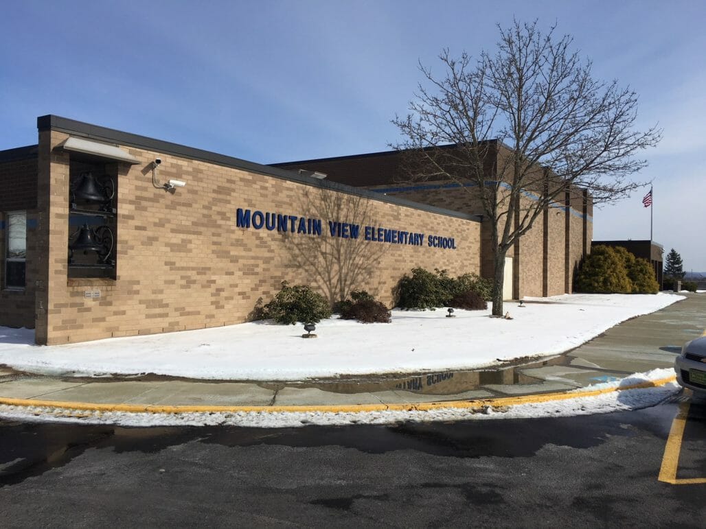 Mountain View School District A Rural Community Case Study