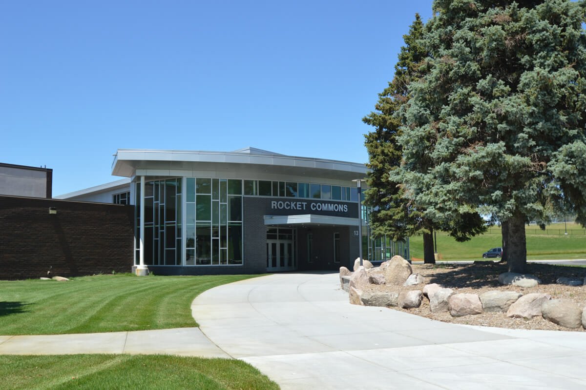 Rushford Peterson School exterior