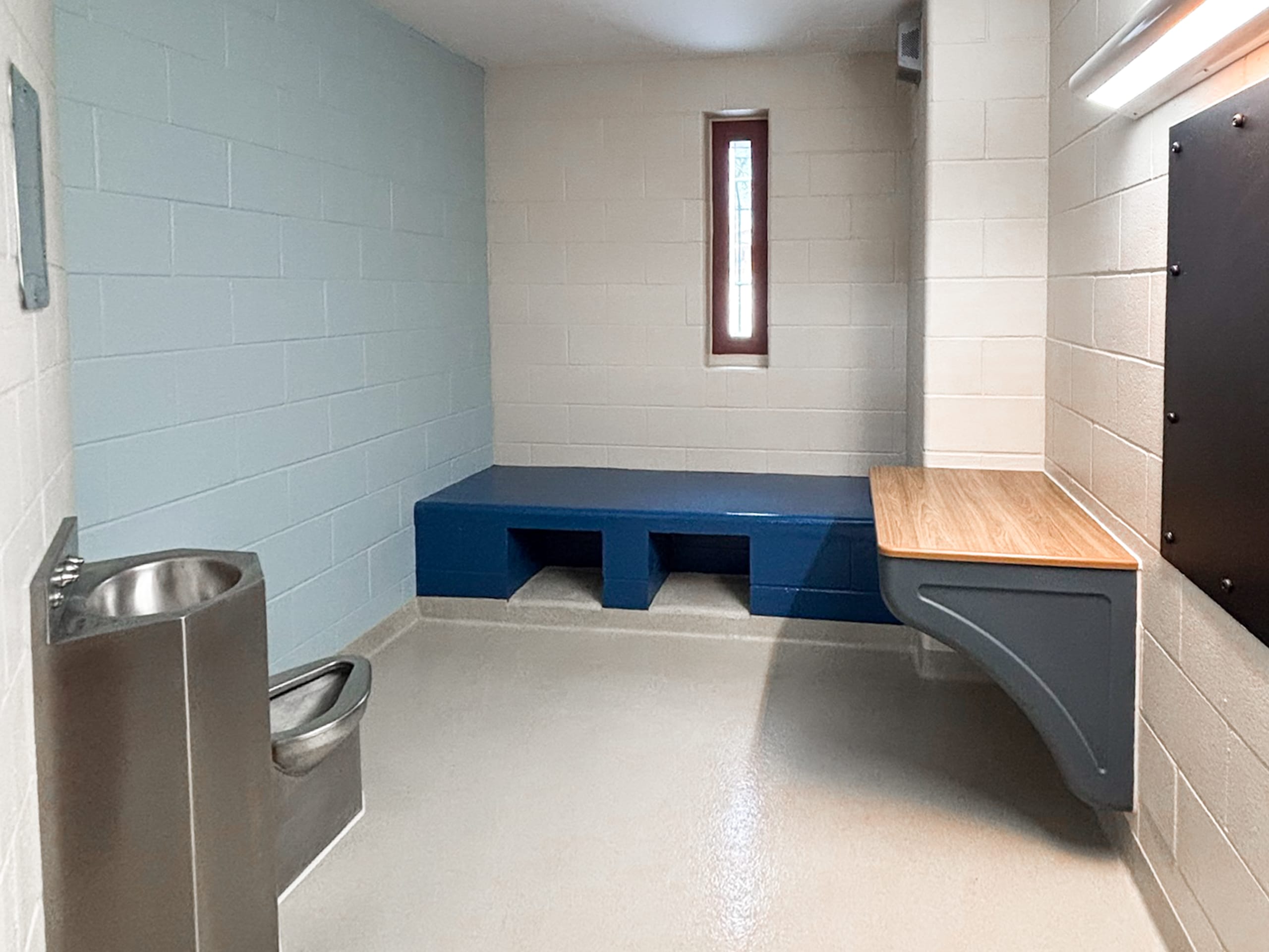 Anoka County Juvenile Facility - Gallery Image